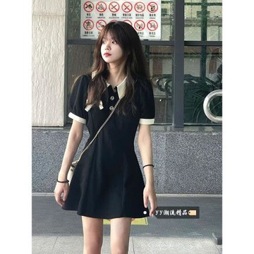(免運)法式茶歇桔梗黑色polo連衣裙女秋季2025新款小香赫本風小個子短裙