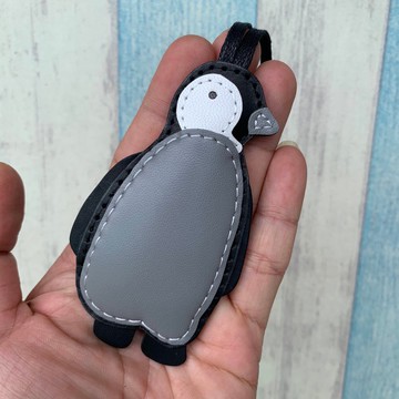 療癒小物 手工皮革  黑色 可愛 企鵝 純手工縫製 吊飾  小尺寸