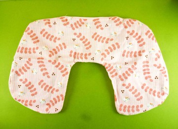 【震撼精品百貨】Hello Kitty 凱蒂貓~旅用頸枕~粉葉【共1款】