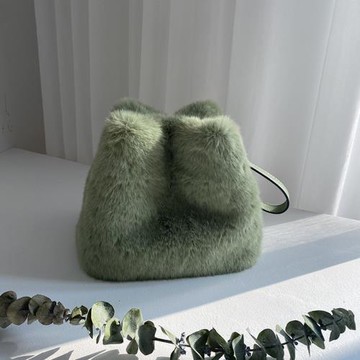 不掉毛毛茸茸兔毛冬季新款手提毛絨水桶毛毛包包女款單肩斜挎包