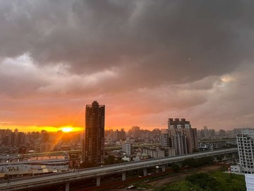 單元12華太怡人頂樓帝王視野戶尬連號雙平車｜台中市北屯區順興街
