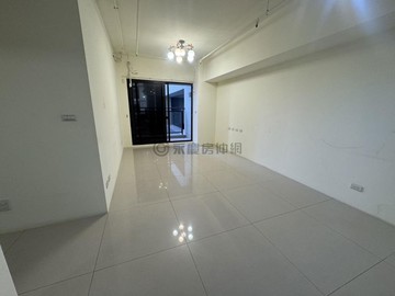 過馬路就到明星學校太子城兩房平車｜高雄市楠梓區楠梓路