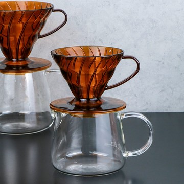HARIO V60琥珀 01/02 樹脂濾杯 (1-2/2-4人份) VD-01/02 AB-EX 《vvcafe》