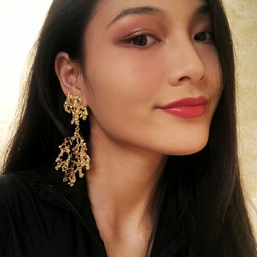 歐美小眾網紅夸張金色金屬樹葉珊瑚耳環氣質高級感鏤空樹葉子耳墜