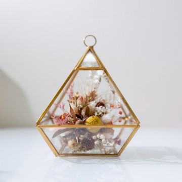 金字塔的愛情（金色系乾燥花）