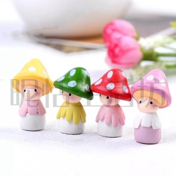 【現貨】蘑菇娃娃/微景觀/造盆景/多肉/蛋糕擺件/蘑菇/桌上裝飾/ 園藝/拍攝攝影/婚禮擺設/水族/辦公室小物/酒櫃擺飾