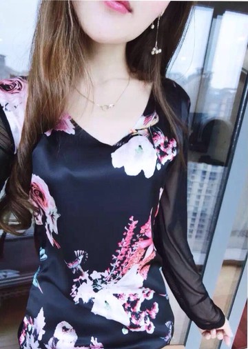 秋新款花色網紗長袖T恤女修身顯瘦圓領打底衫上衣大碼1入