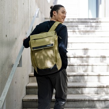 【滿萬送品牌雨傘】Thule Paramount III 27L 15.6 吋電腦後背包 - 柔和綠