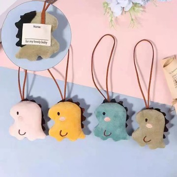 🧸台灣現貨 小恐龍掛件 玩偶掛飾 毛絨公仔 鑰匙扣 鑰匙鏈 恐龍吊飾 吊墜 書包掛件 包包吊飾 交換禮物 幼稚園獎勵