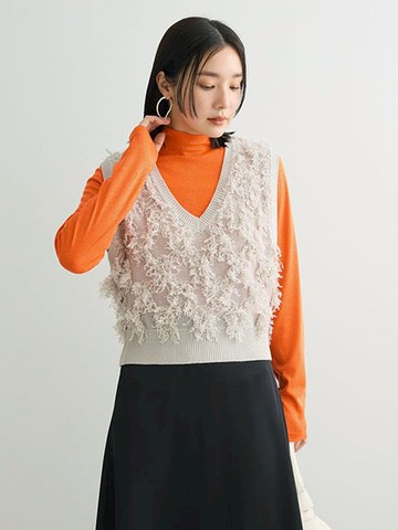 立體流蘇V領針織背心(06000244500) - Green Parks