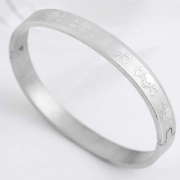 C3227 銀色圓圈鋼手環 搖滾樂團 不鏽鋼手鐲 海盜 骷髏頭手環 不生鏽 316L鈦鋼 男生女生 圓形手環