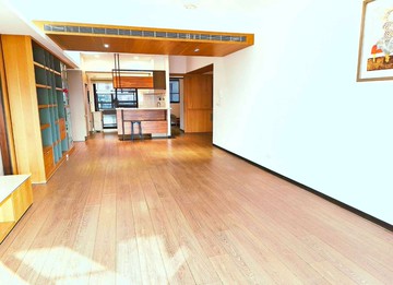 湖美天河大四房平面車位｜台南市中西區中華西路二段