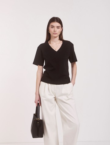 Compact Cotton V Neck T-shirt in Black - Organic Ninety Percent