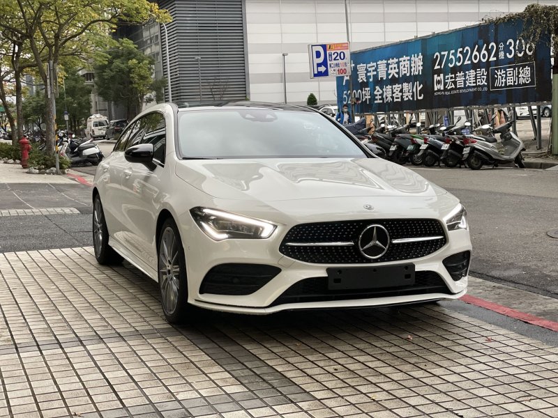 [訂金賣場]現車在店 2020 CLA250 Shooting Brake