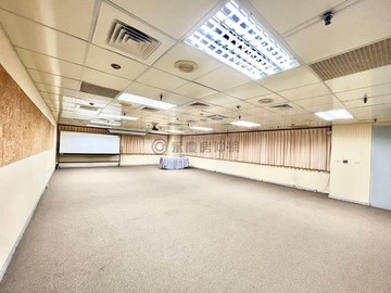 一整層大空間~西區商辦-稀有大坪數+4平車｜台中市西區忠明南路