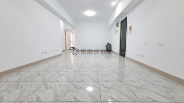 近農十六.巨蛋瑞豐商圈#雙衛開窗#超寬敞3大房｜高雄市鼓山區民康街