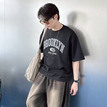 🔥隔日配｜KT BOXY 寬短版短T BROOKLYN 寬鬆落肩 情侶款 短袖 印花 韓國 細絨布 T恤 80917