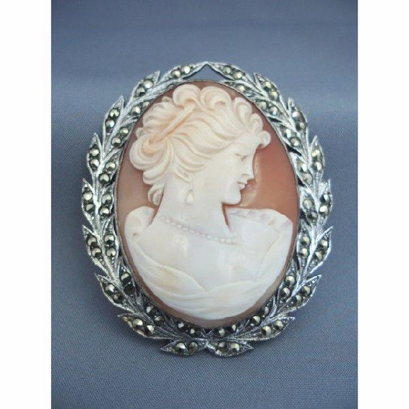 お顔の綺麗なアンティークリアルシェルカメオ 女性横顔 ブローチ
