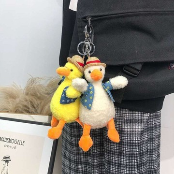 包包 吊飾 公仔 包包吊飾 玩偶 可愛吊飾 掛件 鑰匙圈吊飾 書包吊飾 醜萌可愛加油鴨玩偶鑰匙扣草帽鴨書包淇淇優選