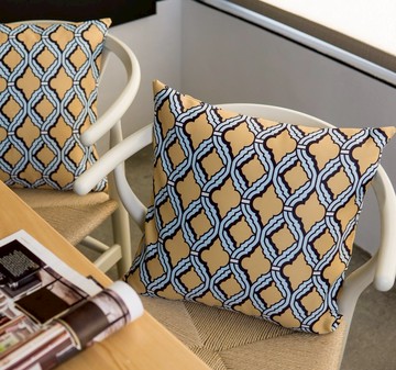 金色宮廷雕花抱枕(45cmX45cm)