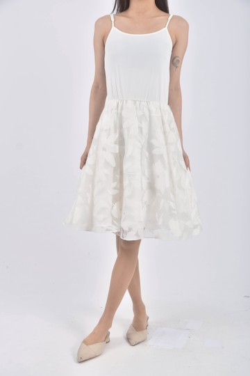 (S) snidel質感吊帶羊毛紡紗白色洋裝