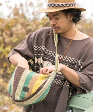 【熱門預購】 尼泊爾手織半月側背包 (4色) NQTP5122A