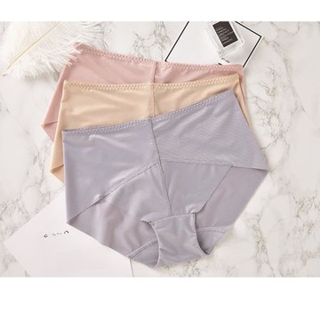 客供牛奶絲 超薄冰絲一片式女士無痕內褲 中腰包臀有大碼胖MM內褲