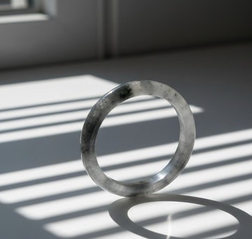 冰飄烏雞翡翠戒指戒圈 | 國際16圍 |  天然緬甸玉翡翠A貨 | 送禮