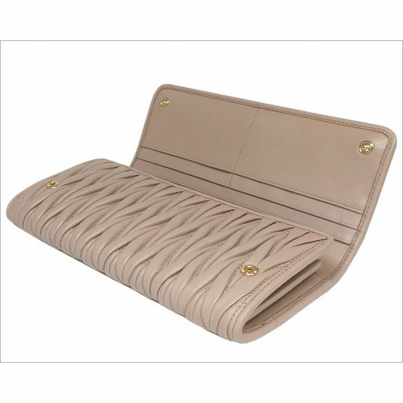 ミュウミュウ マテラッセ レザー長財布 カメオベージュ ミュウミュウ マテラッセ レザー長財布 カメオベージュ