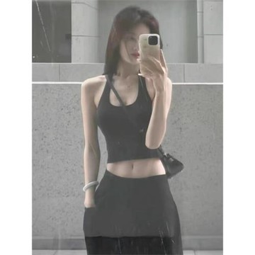 黑色辣妹掛脖吊帶背心女夏季短款帶胸墊名媛氣質高級感百搭上衣潮