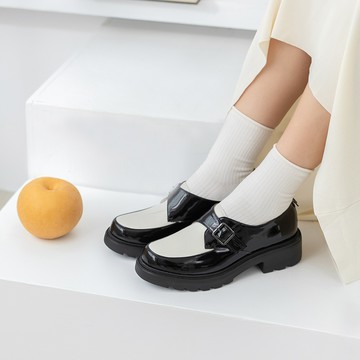 復古撞色厚底孟克鞋-黑白琴鍵。波波娜拉Bubble Nara。DA36864