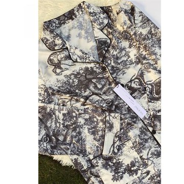 Once宛似叢林水墨畫高級老花質感真絲雕輕奢情侶家居服睡衣禮品盒