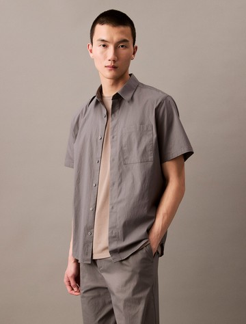 Calvin Klein 技術柔軟觸感短袖襯衫