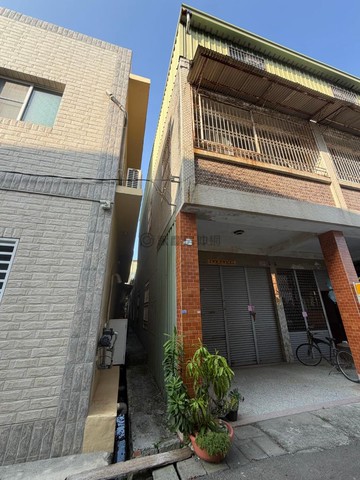 ~梓官自由路便宜邊間大地坪透天~｜高雄市梓官區自由路