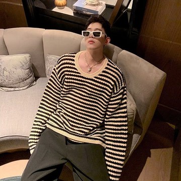 韓版鏤空針織設計感條紋毛衣男設計感小眾休閒百搭上衣男
