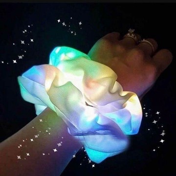 上新🔥急速出貨🔥夜光大腸圈 LED 發光頭繩 女款扎髮皮筋 ins 風高顏值髮圈 蹦迪派對必備創意頭飾
