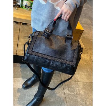 香港包包女2025新款時尚真皮手提單肩包大容量燙鉆軟皮斜挎包大包