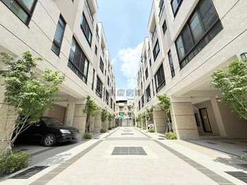 邊間最大戶型出價就談大村山水園景五房車庫別墅｜彰化縣大村鄉吉祥二街