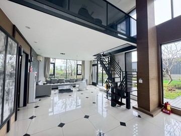 賴意婷青埔高鐵A19翰築攬翠景觀三房車位｜桃園市中壢區聖德路二段