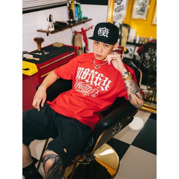 雙頭燕EKHLAS刺青師Will西海岸紋身街頭花體字金錢獵人短袖T恤