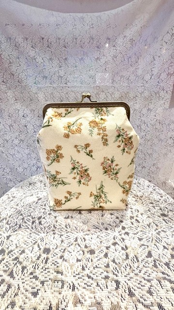 MBC 人手製 15cm 方形口金 燈芯絨小黃花 米色