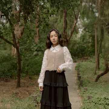 QUEENSHOP_F 女裝 混紡針織排釦短版針織背心 四色售 現+預 【01099161】