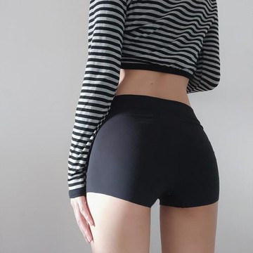 一片式冰絲無痕平角內褲女純棉襠中腰性感提臀簡約純色四角褲頭女