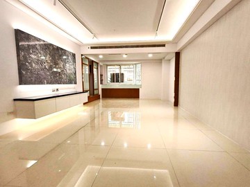 建工商圈/輕軌高雄高工站全新整修典雅大四房平車｜高雄市三民區建德路