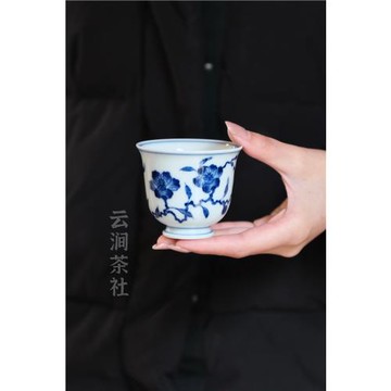 云澗 待月觀山｜青花山茶花高足杯 100ml 景德鎮傳統古法手工茶器
