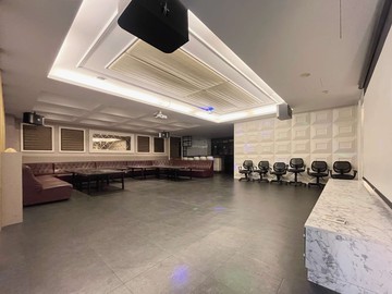 降價‼️室內300坪｜捷運站旁超大商辦附7車位｜台中市北屯區梅川東路四段