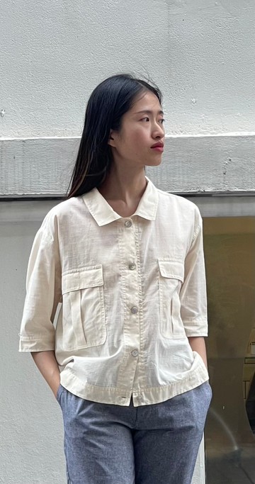 Safari Blouse : 棉質翻領短袖上衣 奶油色