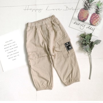 卡其質感男孩大口袋布標休閒長褲 秋冬童裝 男童長褲 男童外出褲 男童褲子 秋冬長褲 秋冬休閒褲