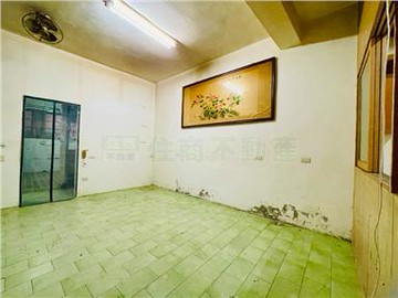 專任 春日路靜巷透天 稀有釋出｜桃園市桃園區春日路