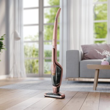 ［送禮首選］【Electrolux 伊萊克斯 】超級完美管家吸塵器-HEPA進化版(夢幻粉紅ZB3314AK)